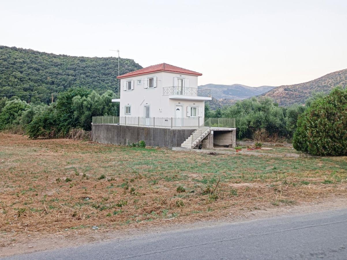 Zoi'S Hοuse.Vacation Home In Mani Near Vathi Beach Extérieur photo